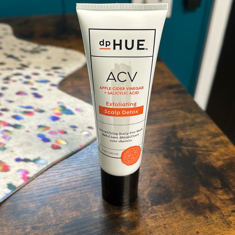 DpHue exfoliating scalp detox. Never opened.